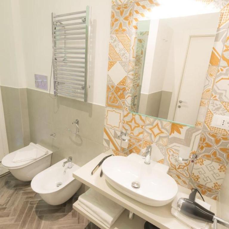 Frattina FF italian suites - Camera Matrimoniale Deluxe con 1 Letto Supplementare - 8