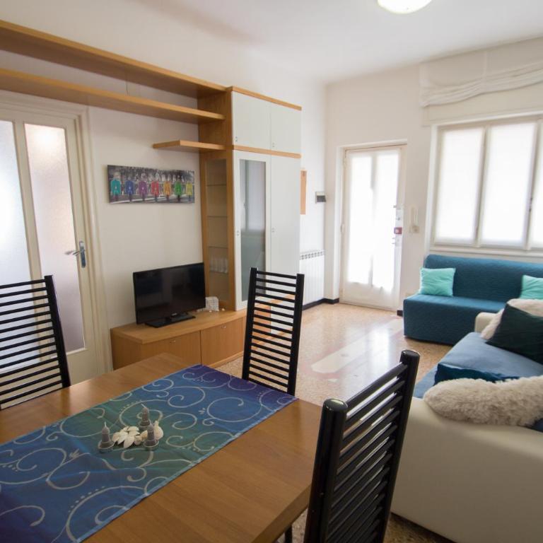 Grande BILOCALE con POSTO AUTO PRIVATO e GIARDINO - Appartamento con 1 Camera da Letto - 10