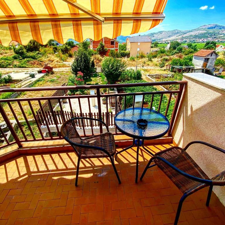 Apartmani Ivković+ - Deluks Queen Soba sa 2 Velika Bračna Kreveta (Queen) - 3