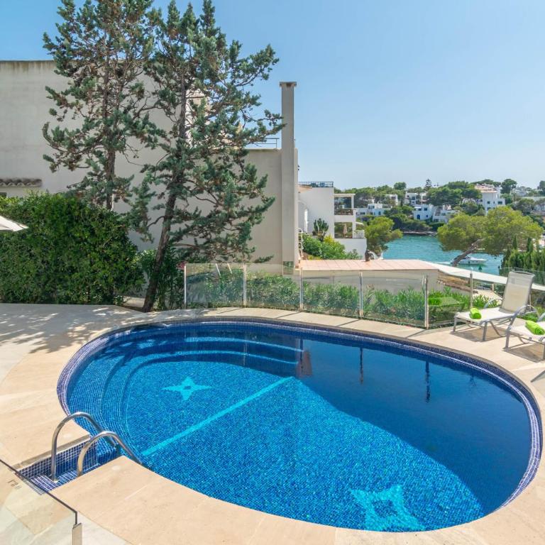 Cala Llonga - Villa de 3 dormitorios - 1