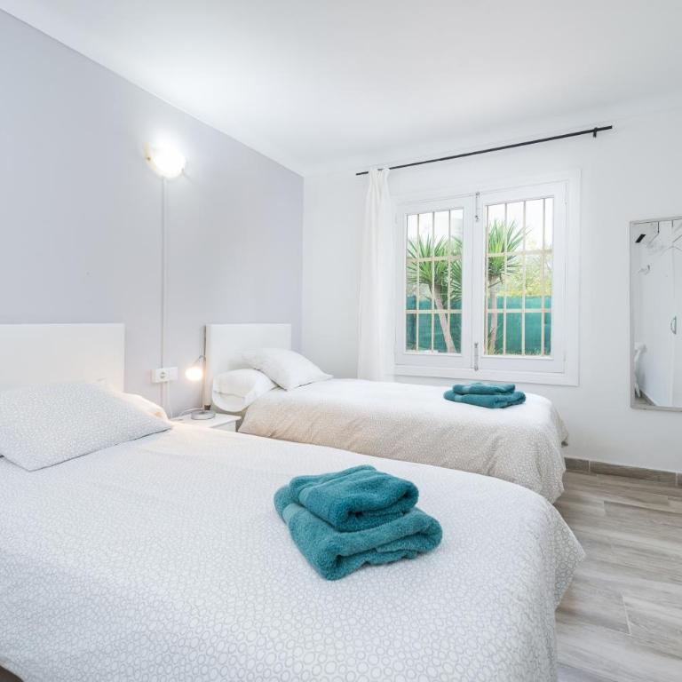Villa Can Pau, pool and garden close to the beach - Villa de 3 dormitorios - 33