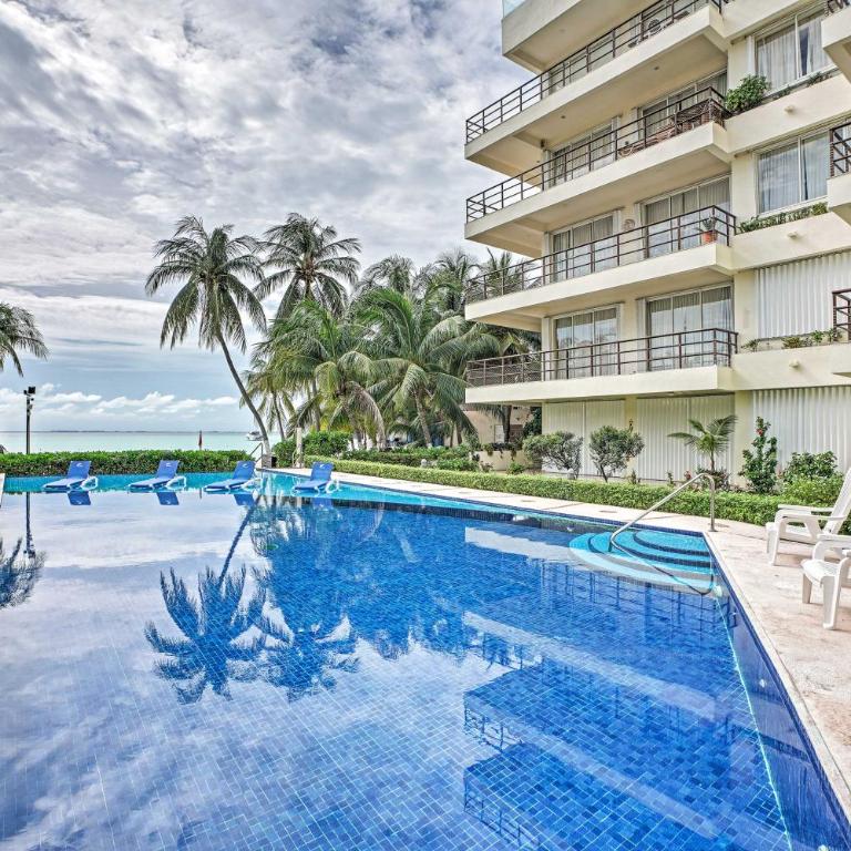Ocean-View Oasis on Playa Norte: Resort Amenities - Apartment - 3