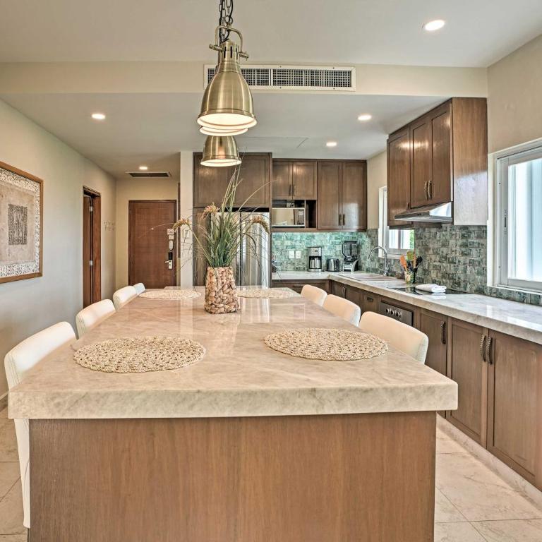 Ocean-View Oasis on Playa Norte: Resort Amenities - Apartment - 9