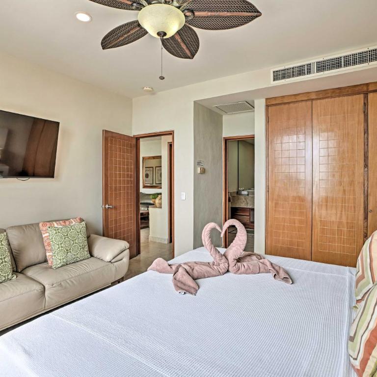 Ocean-View Oasis on Playa Norte: Resort Amenities - Apartment - 12