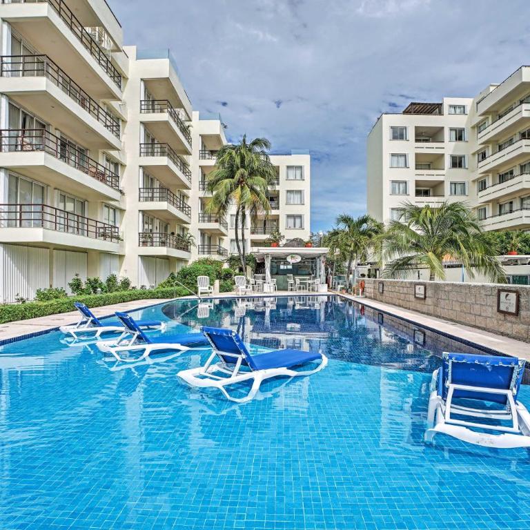 Ocean-View Oasis on Playa Norte: Resort Amenities - Apartment - 24