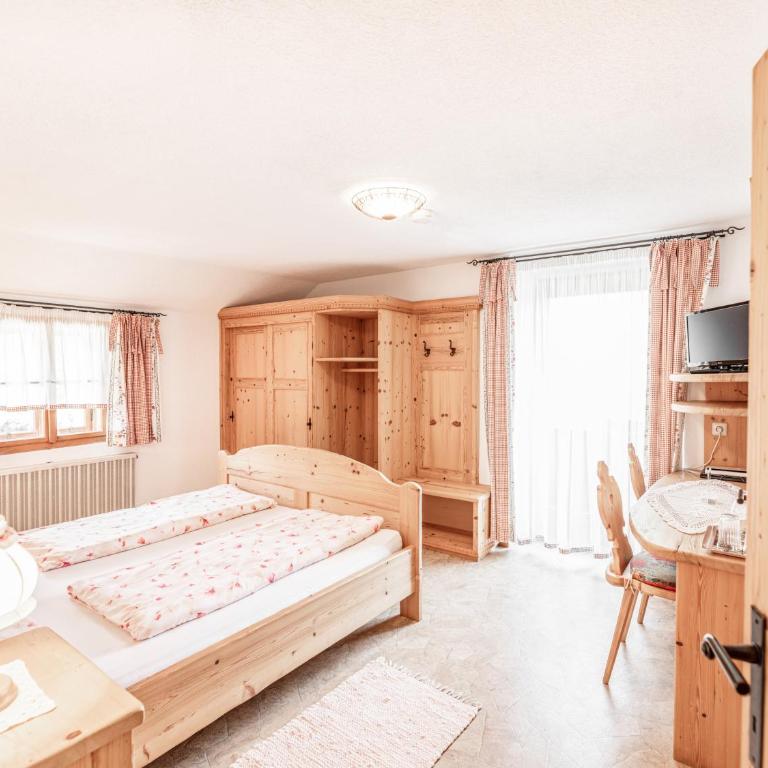 Urlaub am Bauernhof Feldbauer - Doppelzimmer mit Balkon - 5