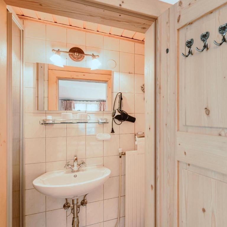 Urlaub am Bauernhof Feldbauer - Doppelzimmer mit Balkon - 3