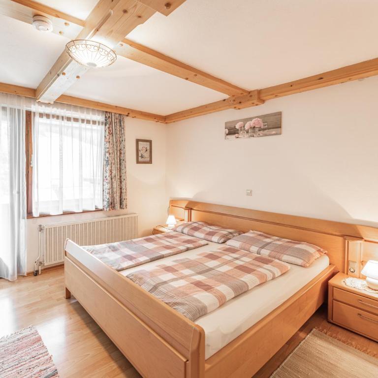 Urlaub am Bauernhof Feldbauer - Doppelzimmer mit Balkon - 3