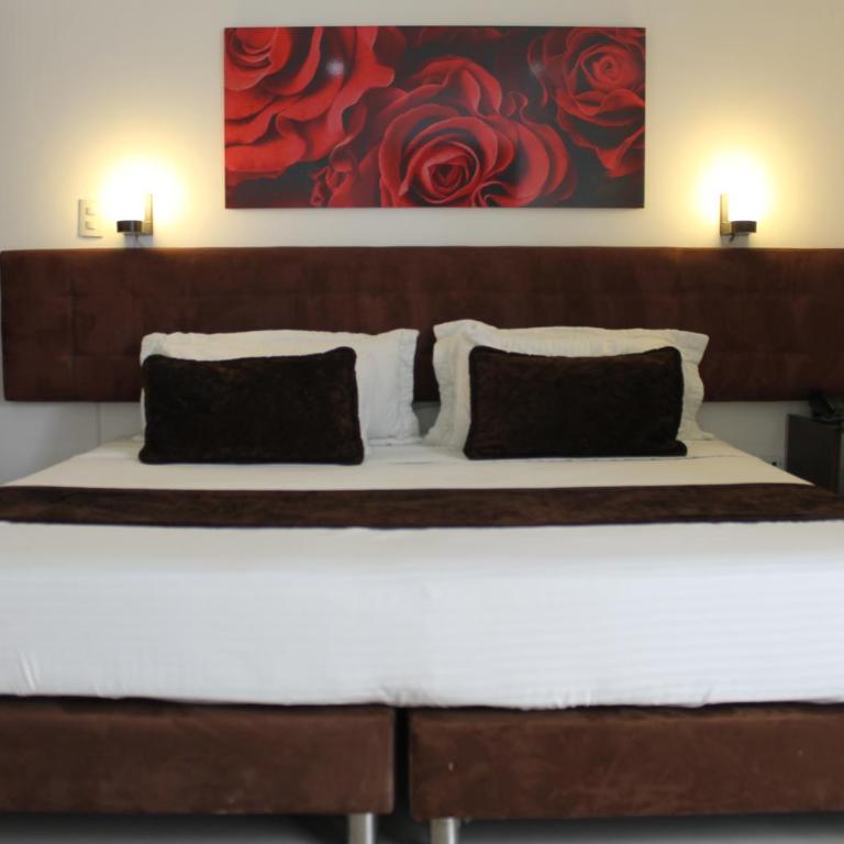Hotel Boutique las Rosas 5 G - Deluxe King with Bathtub - 3