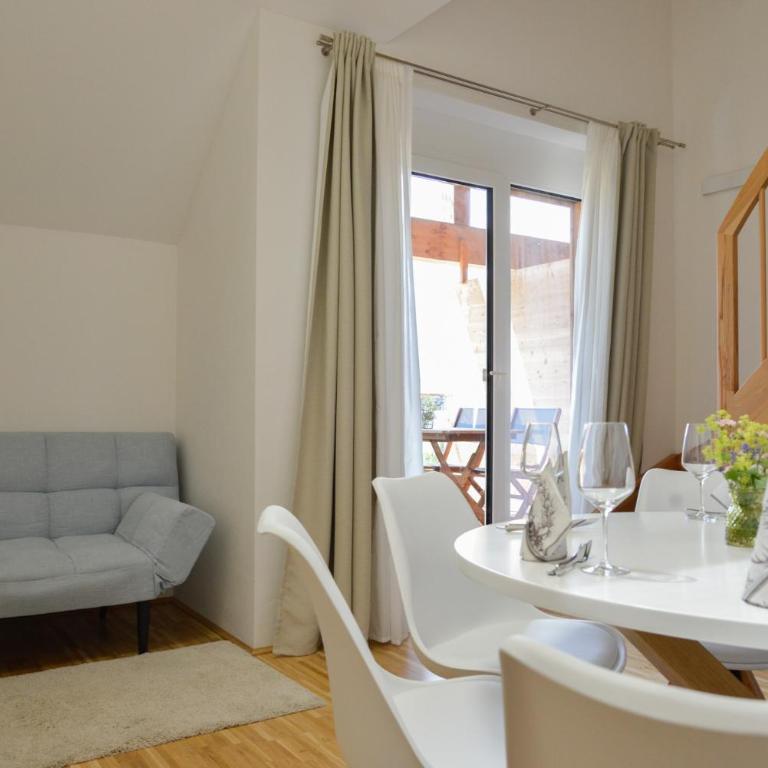 Alpine Chalet Pia Top 5 by AA Holiday Homes - Apartment mit Blick auf die Berge - 2