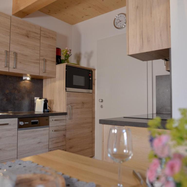 Alpine Apartment Lisa Top 7 by AA Holiday Homes - Apartment mit Blick auf die Berge - 2