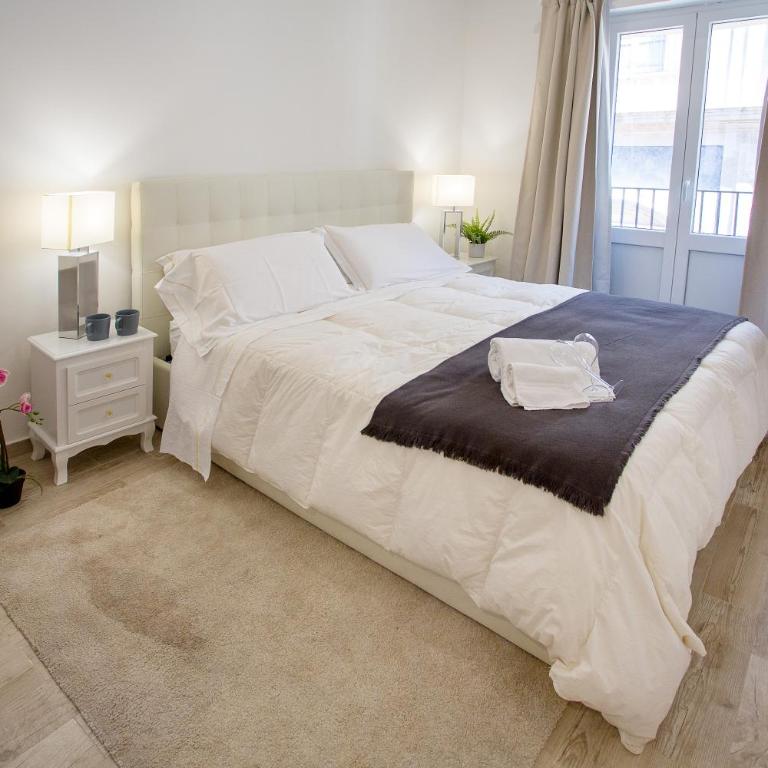 Duomo Luxury Suite Catania - Standard Double Room - 2