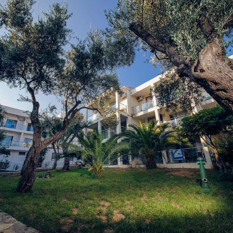 Vile Oliva Hotel & Resort - Economy Double or Twin Room - 2