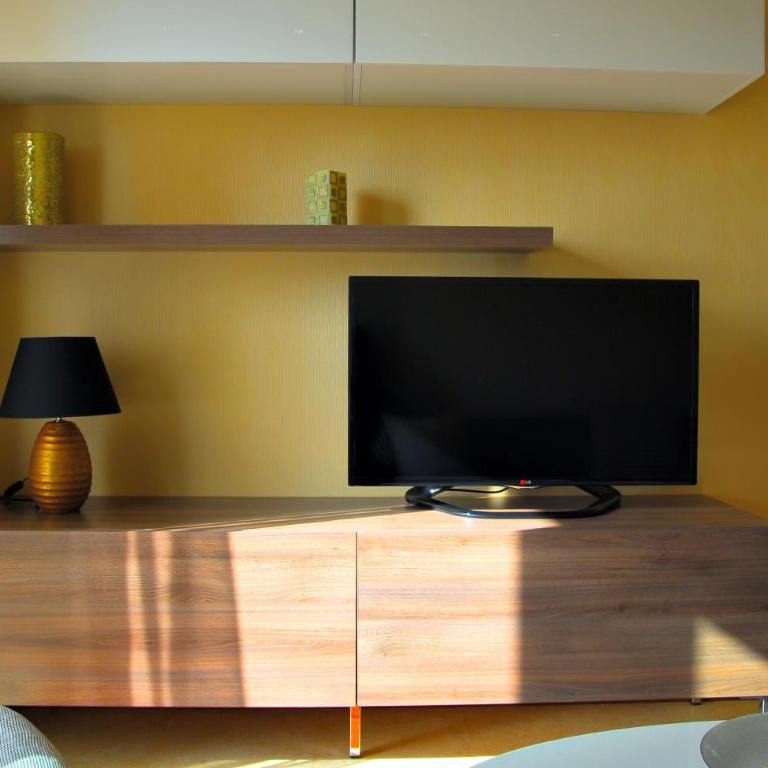 Apartments Athos - Premier One-Bedroom Apartment - 10