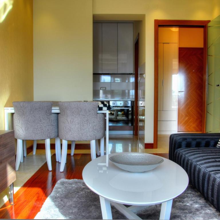 Apartments Athos - Premier One-Bedroom Apartment - 8