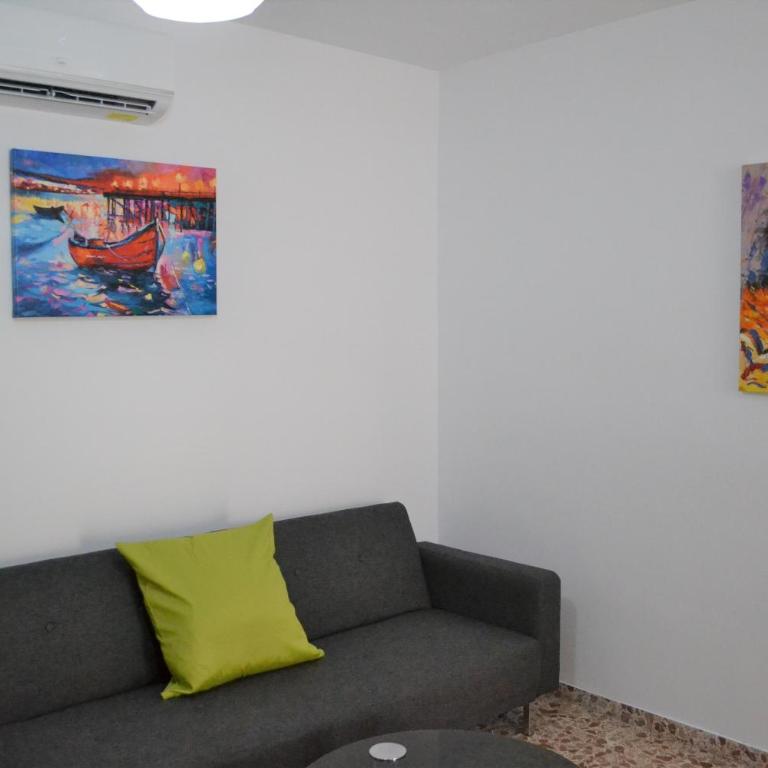 Genius Apartments - Deluxe Apartment - 18