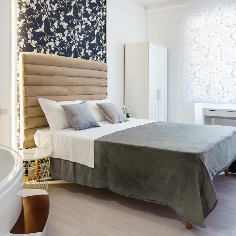 Atena Rooms - Camera Matrimoniale con Vasca Idromassaggio - 1