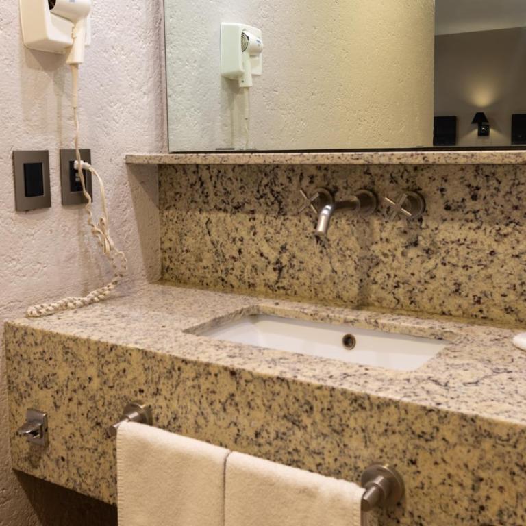 Hotel Flamingo Inn - Double Room with Two Double Beds - 8