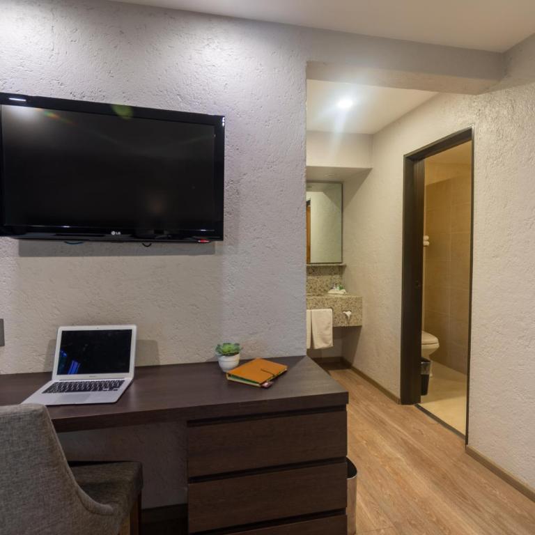 Hotel Flamingo Inn - Double Room with Two Double Beds - 10