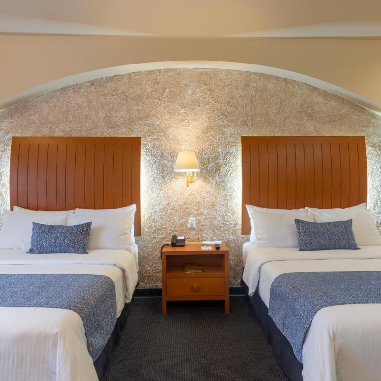 Hotel Flamingo Inn - Executive Double Room with Two Double Beds - 8