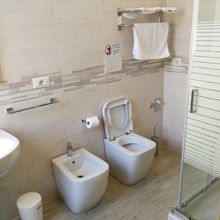 Rosa del Salento - Camera Matrimoniale con Bagno Privato - 2