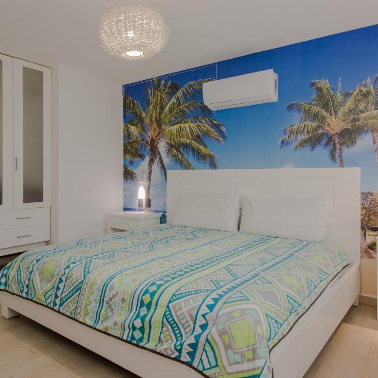 Ocean Plaza by Zamá Homes - Three-Bedroom Apartment Ground Floor with Street View - 3