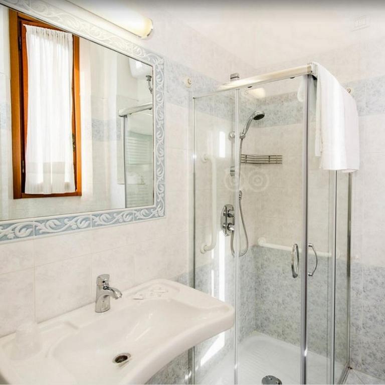 Hotel Leopolda - Camera Matrimoniale Superior - 1