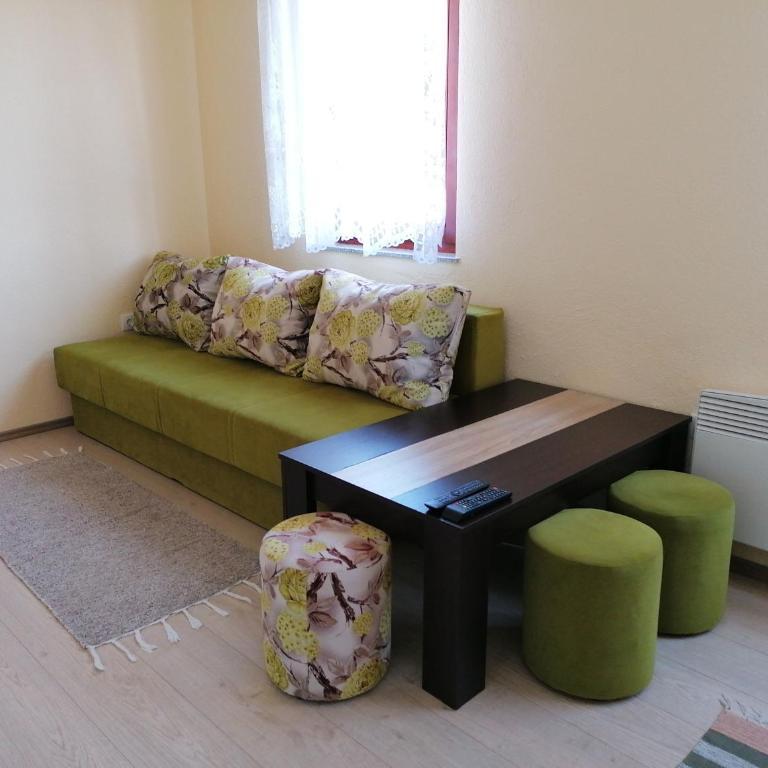 Apartmani Sara Trebinje - Apartman sa Pogledom na Planinu - 3