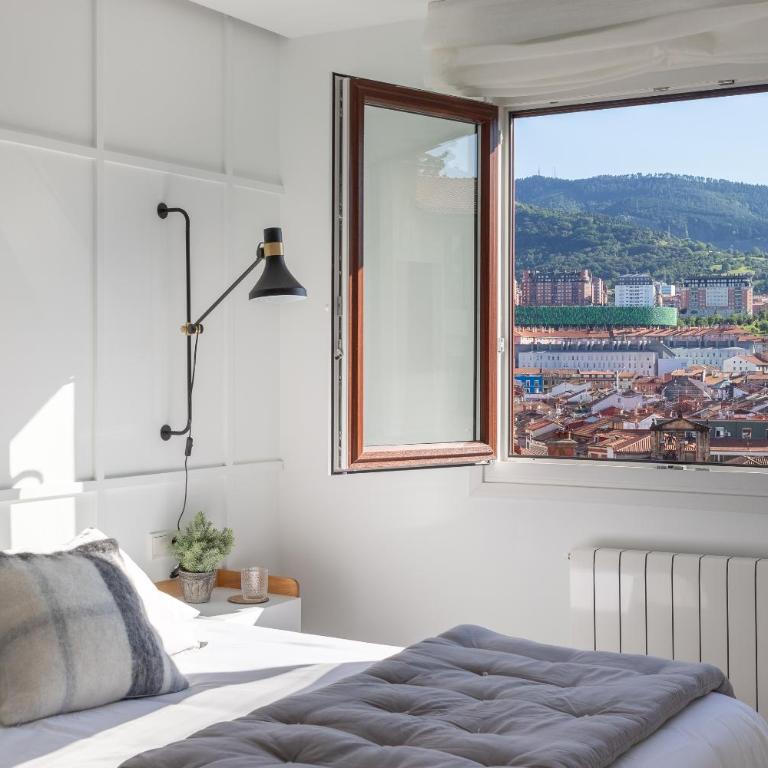 Bilbao Sensations.OLD TOWN exclusive views&parking - Three-Bedroom Apartment - 6