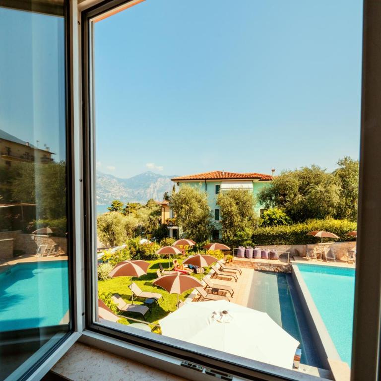 Hotel Antonella - Camera Matrimoniale con Vista Piscina - 5