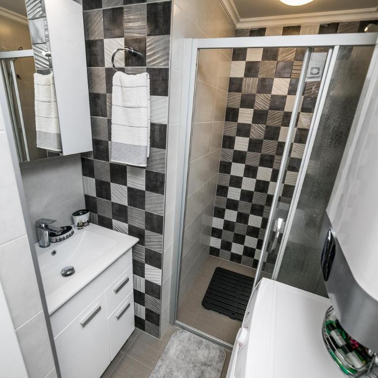 Gray Luxe - Apartman sa 1 Spavaćom Sobom - 35