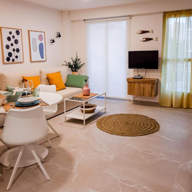 Bonefish Apartment - Three-Bedroom Apartment - 30
