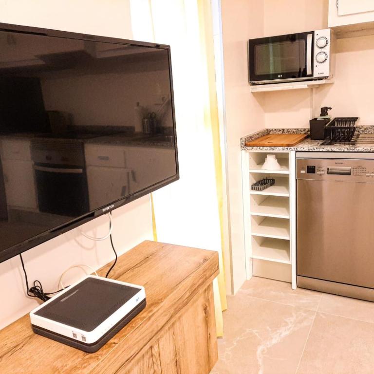 Bonefish Apartment - Three-Bedroom Apartment - 18