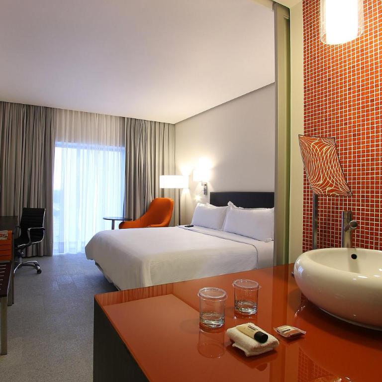 Fiesta Inn Merida - Superior King Room - 7
