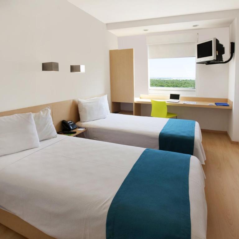 One Monterrey Aeropuerto - Superior Twin Room - 1