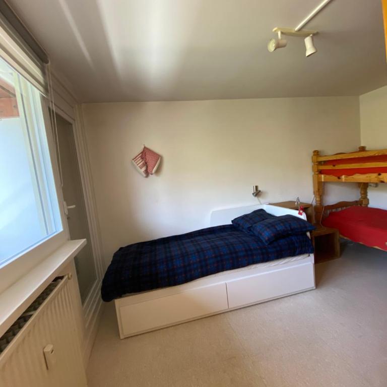 Lauzes - Apartment with Balcony - 4