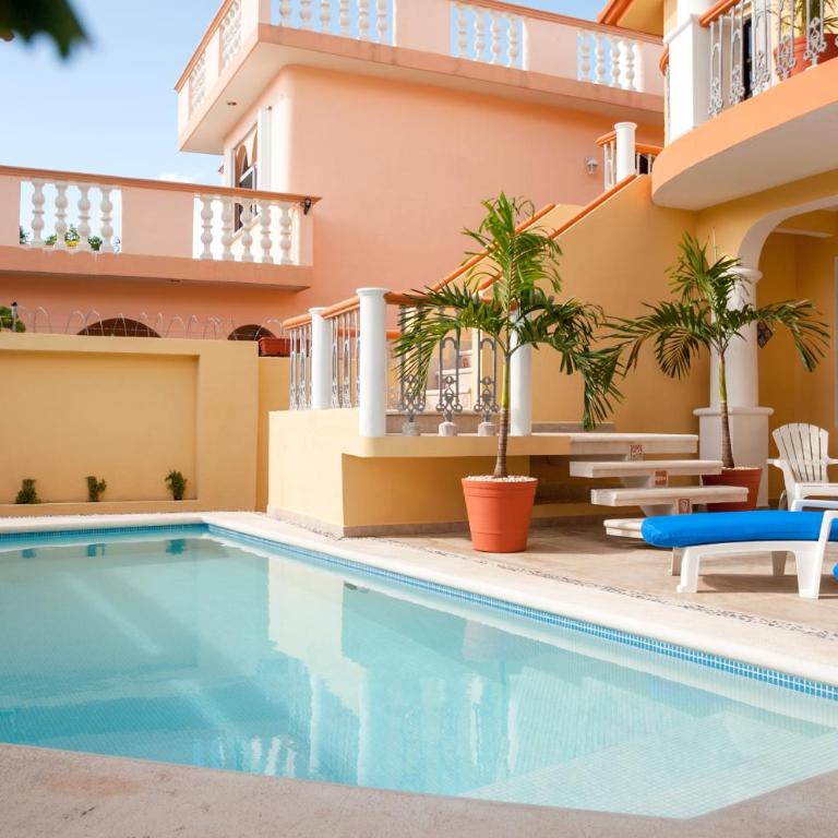 Righetto Vacation Rentals - Juanita Two-Bedroom Apartment (6 Adults) - 2