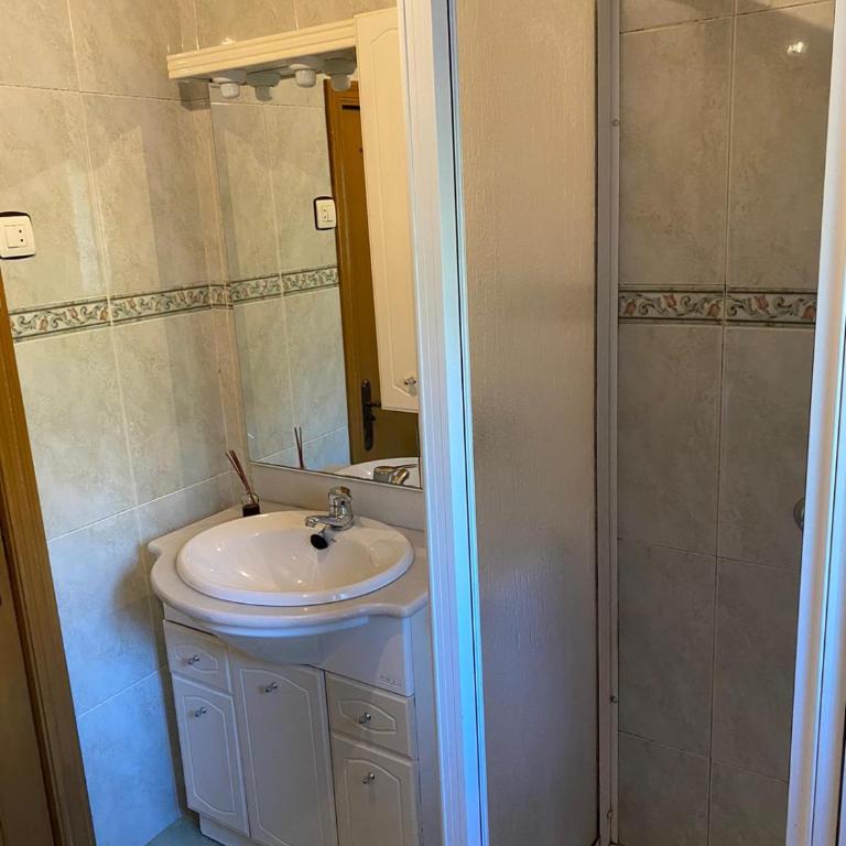 Casa Tali - Four-Bedroom House - 24