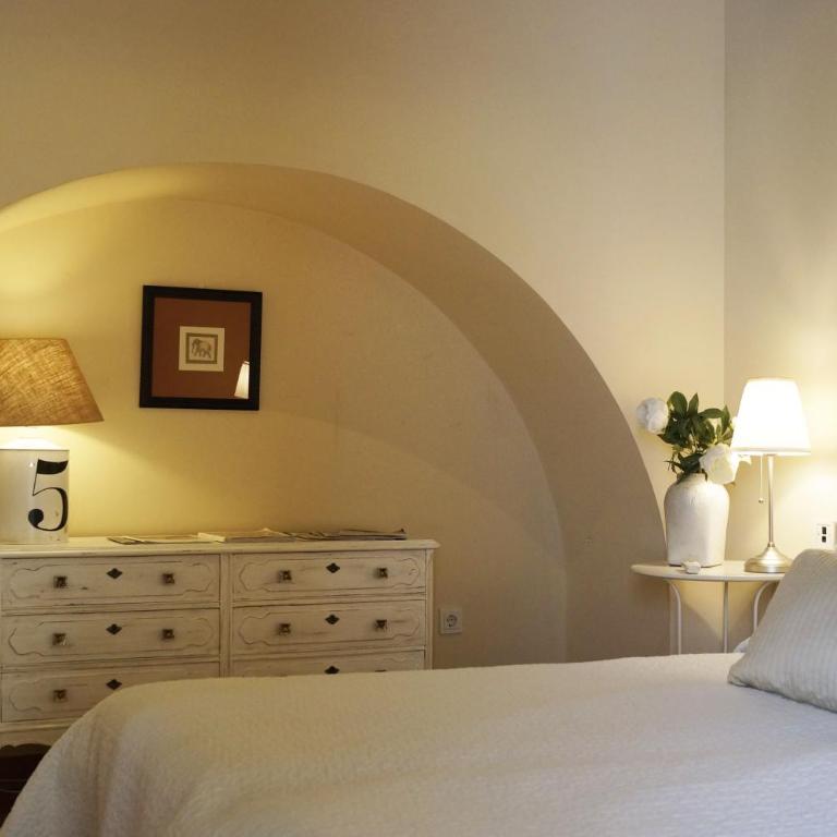 Apartamentos Los Patios de la Judería - Two-Bedroom Duplex Apartment - 4