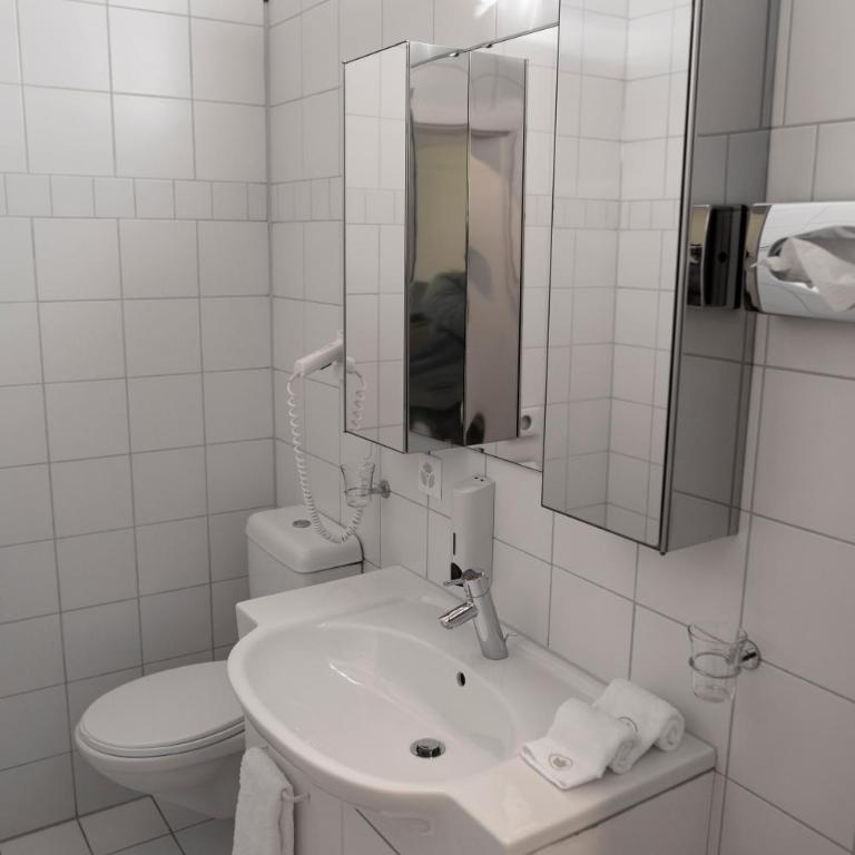 SWISS HOTEL LA COURONNE - Studio mit Kingsize-Bett - 2