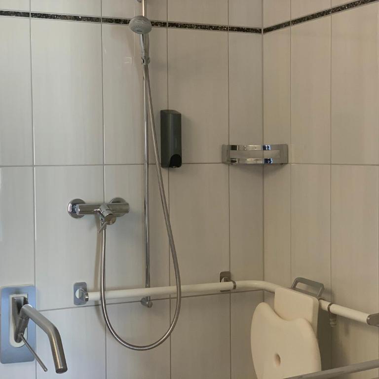 SWISS HOTEL LA COURONNE - Doppelzimmer - barrierefrei - 1