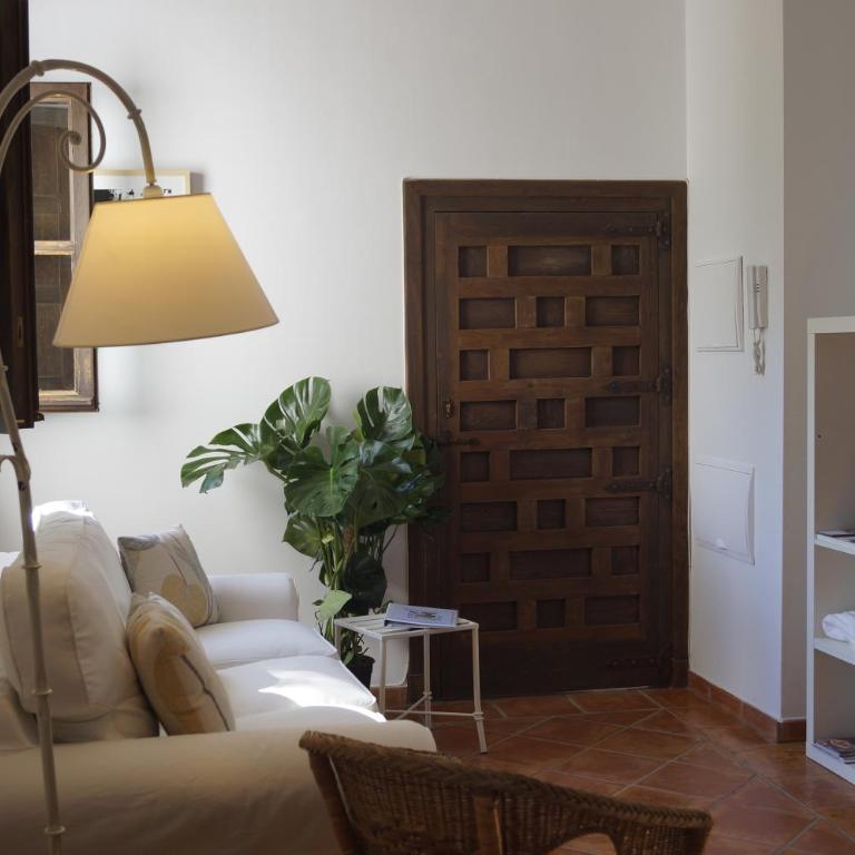 Apartamentos Los Patios de la Judería - Duplex Apartment - 3