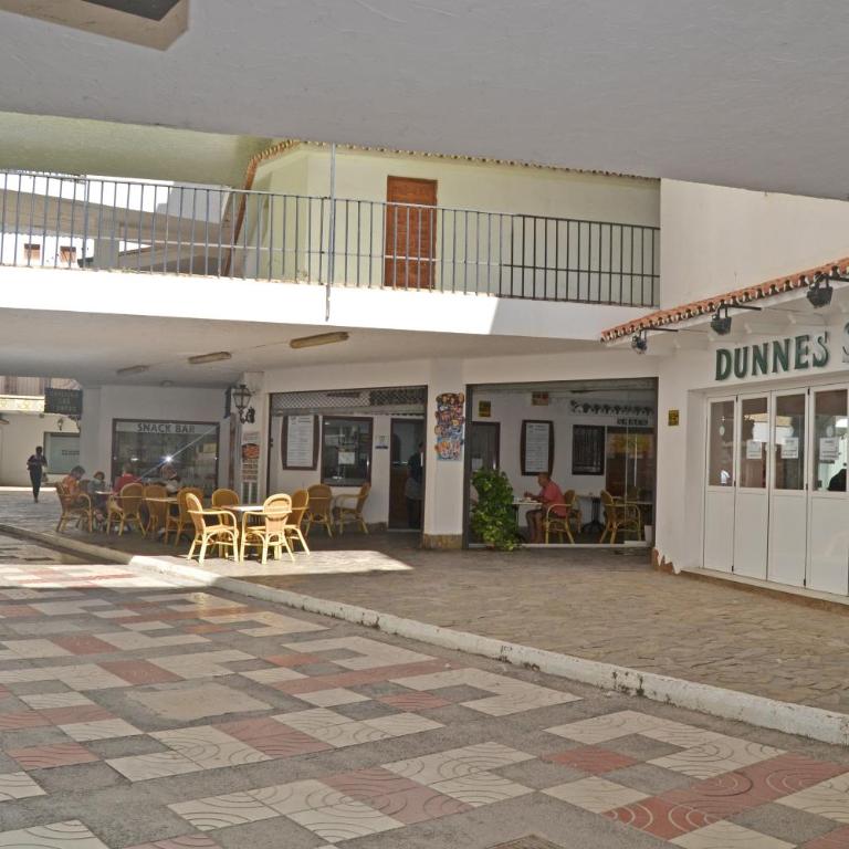 2 BEDROOM 2 BATHROOM APARTMENT in the heart of Fuengirola with big terrace and free parking space close to beach - Apartamento Deluxe - 42