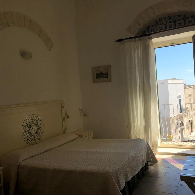 Rocca Sul Mare Hotel - Camera Queen con Vista Mare - 10