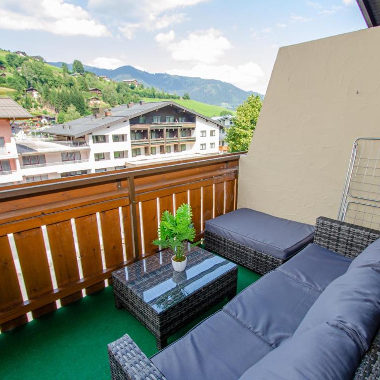 Penthouse EightyOne incl SUMMER CARD by All in One Apartments - Maisonette - 3