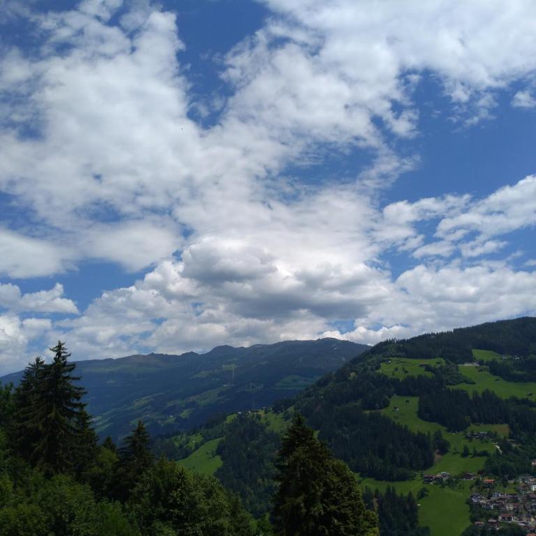 Zillertal Apartment mit Traumausblick - Haus Kirchler - Apartment mit 1 Schlafzimmer - 53