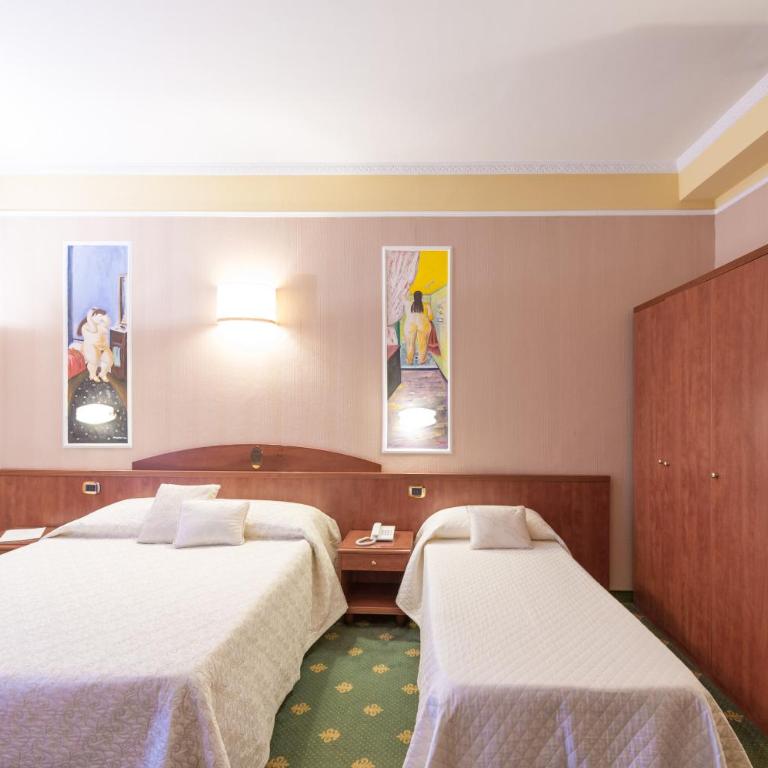 Boutique Hotel Puccini - Camera Tripla - 4