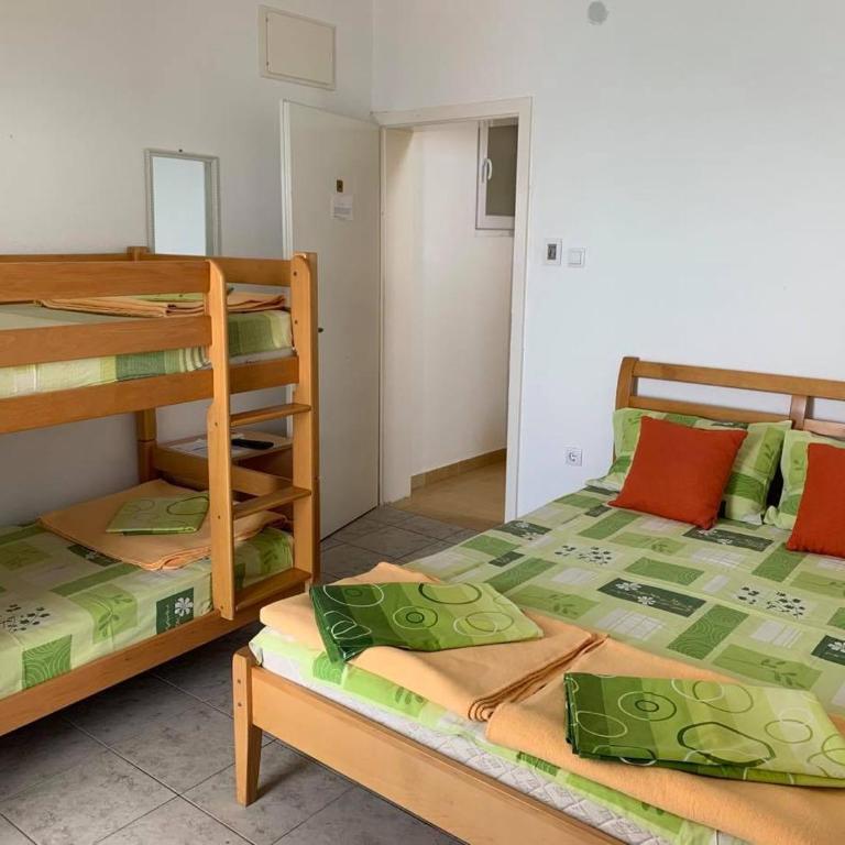 Jelić apartmani - Četvorokrevetna Soba sa Pogledom na More - 4