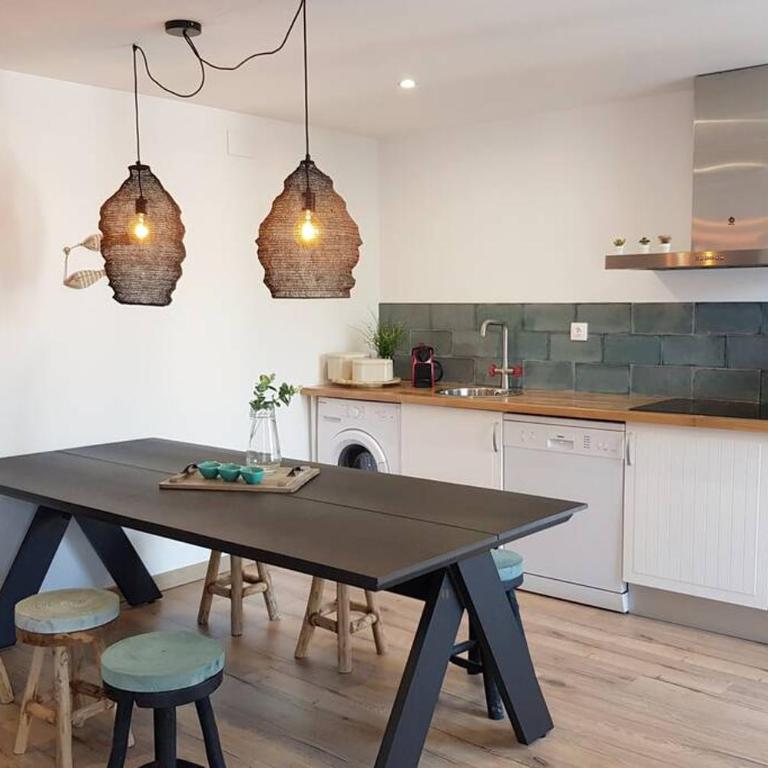 Amb encant i estil Mediterrani en zona tranquilla de Llançà i amb terrassa - Two-Bedroom Apartment - 1