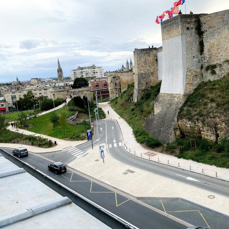 Castle - Vue sur le château - Hypercentre - One-Bedroom Apartment - 11